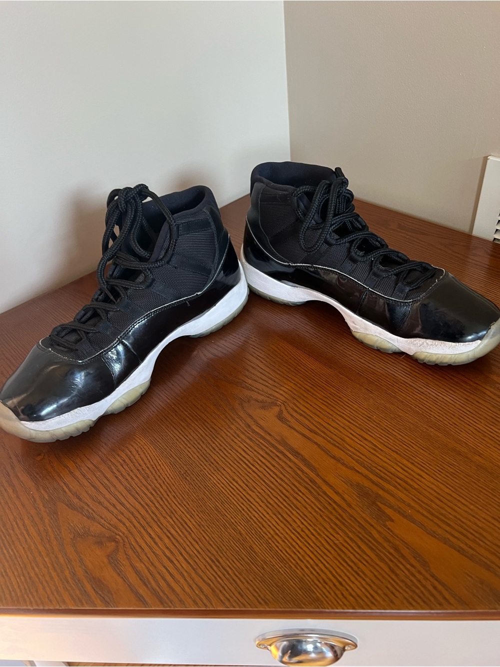 Nike Air Jordan Retro 11 Space Jam High-Top Sneakers 45 - Picture 2 of 11